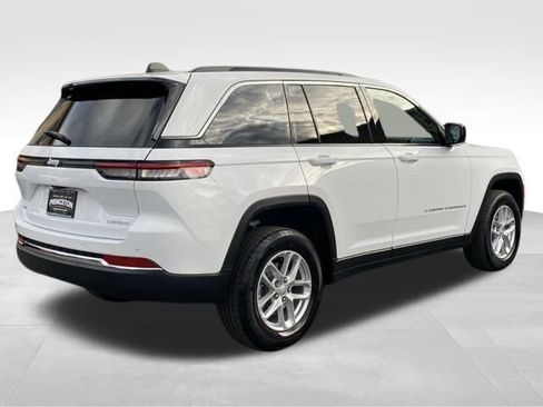 New 2025 Jeep Grand Cherokee Laredo w/ Luxury Tech Group I image 6