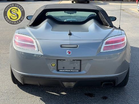 Used 2007 Saturn Sky image 22