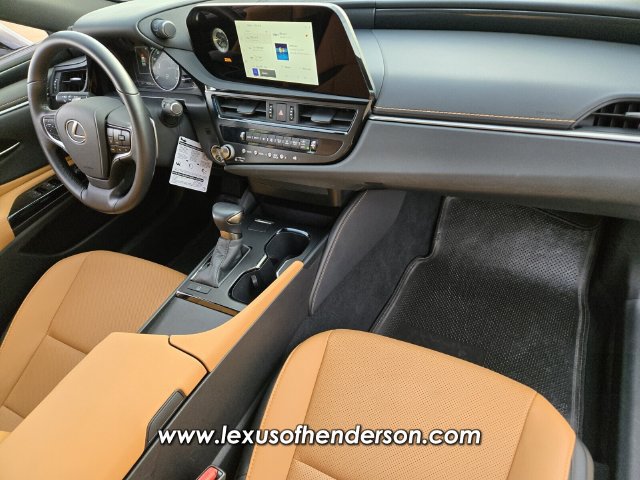 Used 2025 Lexus ES 350 w/ Accessory Package (Z2) FWD image 19