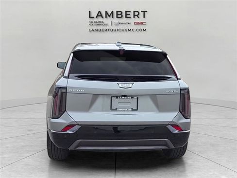 Used 2025 Cadillac Optiq Sport 2 w/ LPO, Floor Liner Package image 4