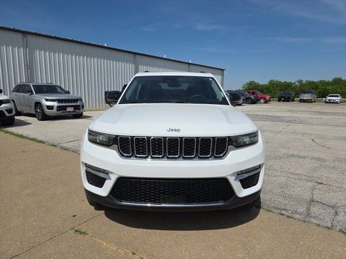 Certified 2022 Jeep Grand Cherokee Limited 4xe AWD/4WD image 2