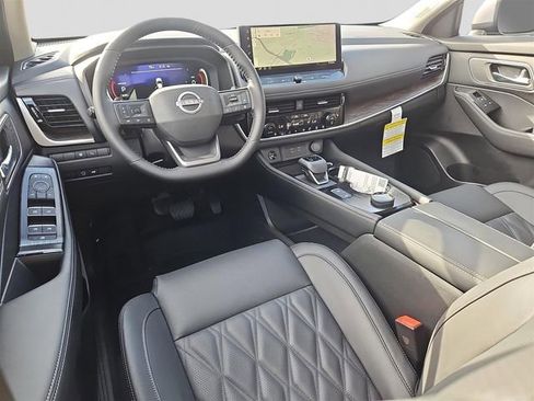 New 2026 Nissan Rogue Platinum image 8