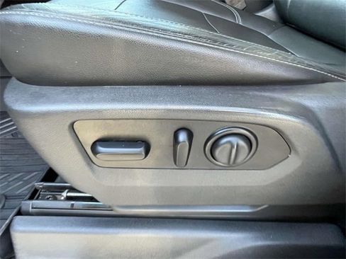 Certified 2020 Chevrolet Silverado 1500 RST image 15