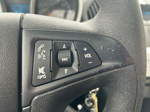 Used 2013 Chevrolet Equinox LS image 19