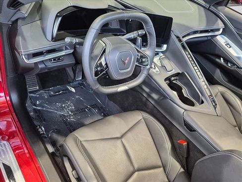 Used 2025 Chevrolet Corvette Z06 RWD image 10