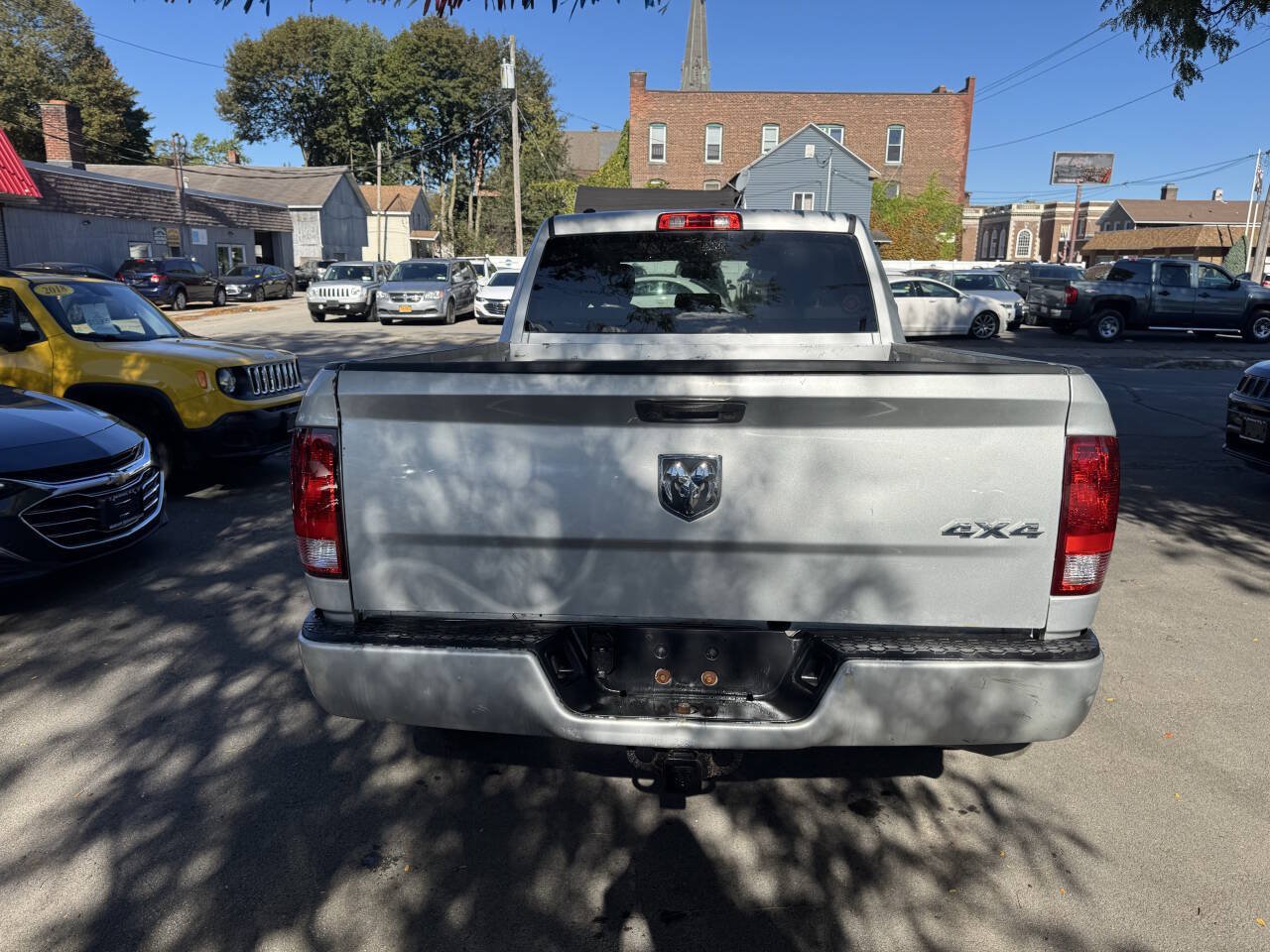 Used 2018 RAM 1500 Express w/ Express Value Package AWD/4WD image 5