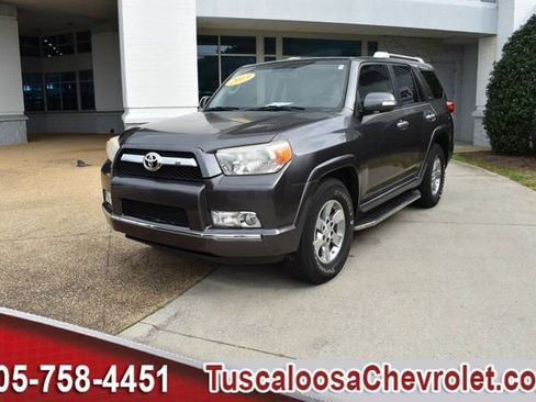 Used 2013 Toyota 4Runner SR5 w/ Convenience Pkg image 5