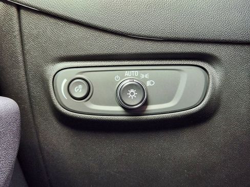 Certified 2022 Chevrolet Equinox LT FWD image 22