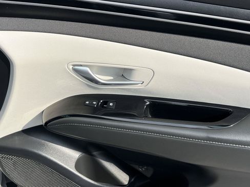 Certified 2023 Hyundai Tucson Limited AWD/4WD image 19