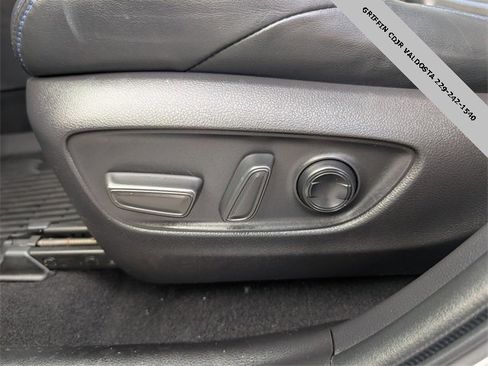 Used 2020 Toyota RAV4 XSE image 16