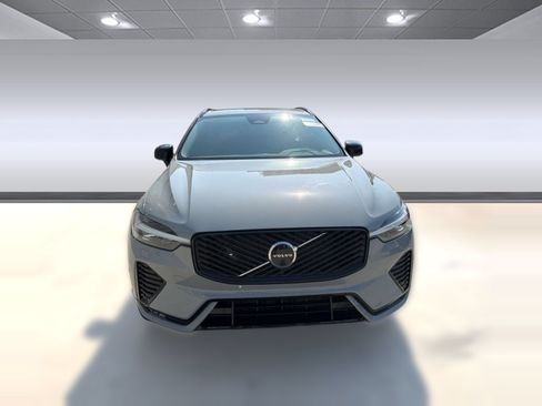 New 2026 Volvo XC60 B5 Plus w/ Climate Package AWD/4WD image 6