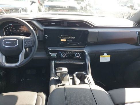 New 2026 GMC Sierra 1500 Denali w/ Denali Reserve Package AWD/4WD image 15