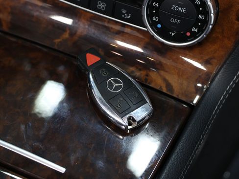 Used 2014 Mercedes-Benz SL 550 image 5