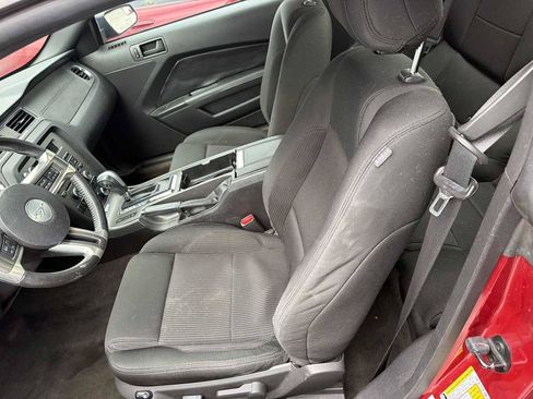 Used 2013 Ford Mustang Coupe RWD image 5