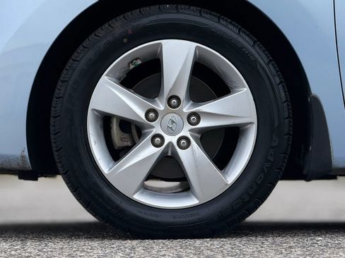 Used 2013 Hyundai Elantra GLS w/ Preferred Pkg FWD image 29