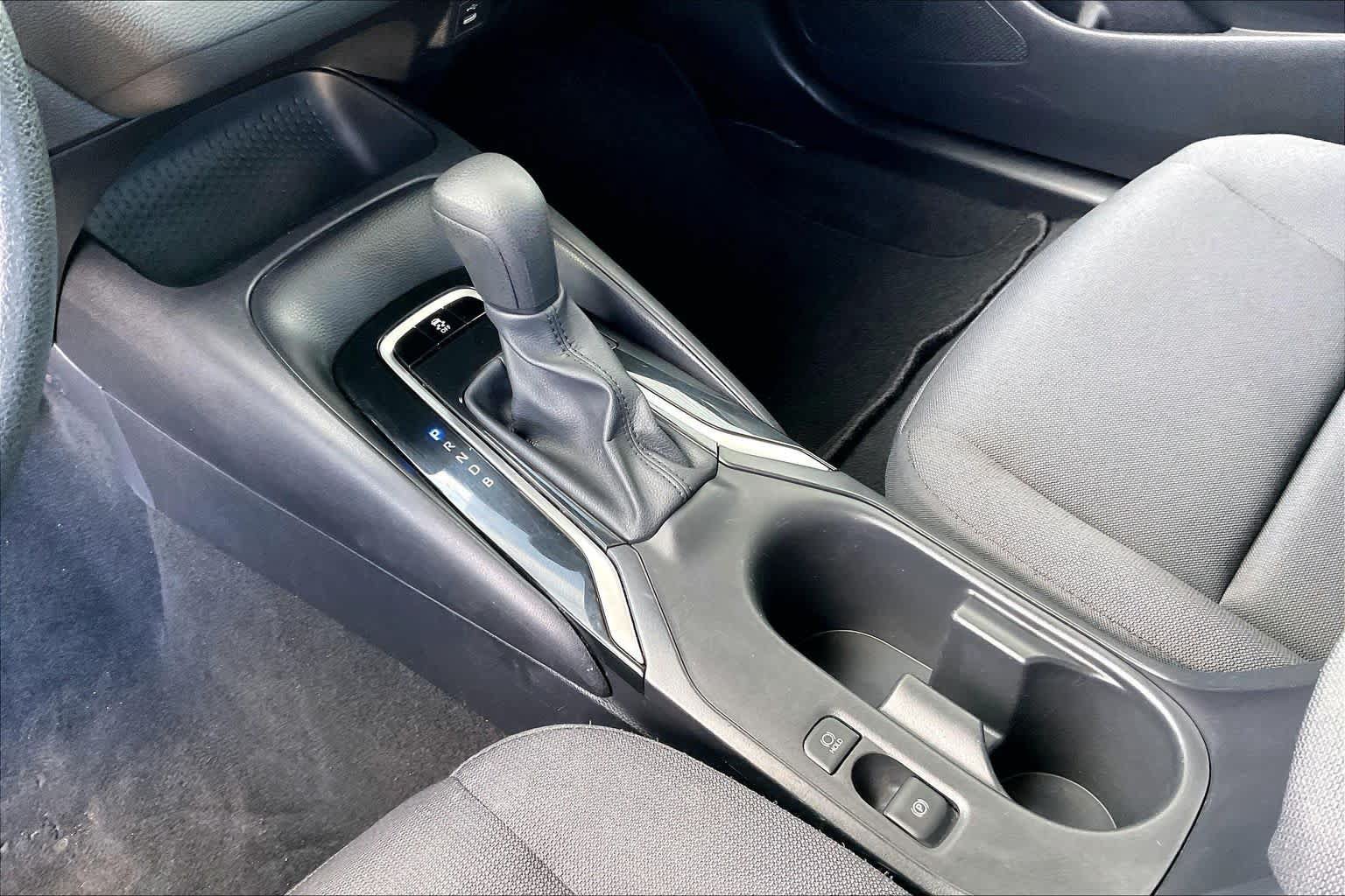 Used 2025 Toyota Corolla LE FWD image 17