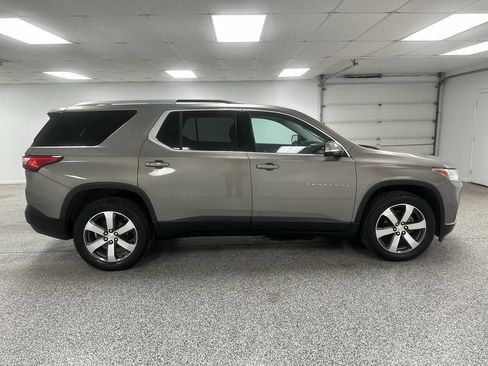 Used 2018 Chevrolet Traverse LT AWD/4WD image 9