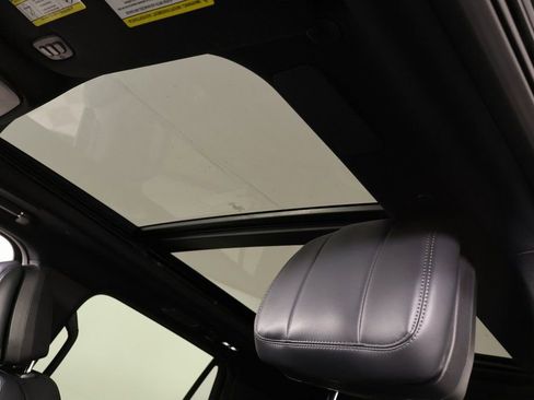 New 2025 Lincoln Navigator Reserve w/ Jet Appearance Package image 17