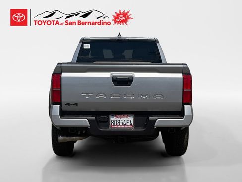 Certified 2025 Toyota Tacoma TRD Off-Road image 4