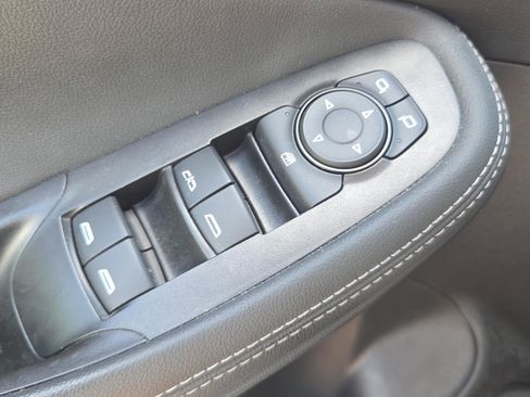 Used 2023 Buick Encore GX Preferred w/ Cold Weather Comfort Package FWD image 28