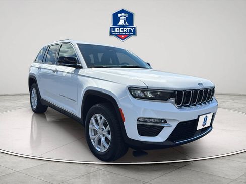 Certified 2023 Jeep Grand Cherokee Limited AWD/4WD image 16