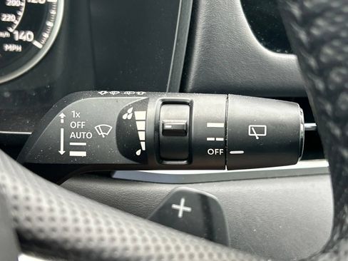 Used 2025 Mitsubishi Outlander SE AWD/4WD image 30