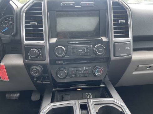Used 2016 Ford F150 XLT w/ Equipment Group 302A Luxury AWD/4WD image 10