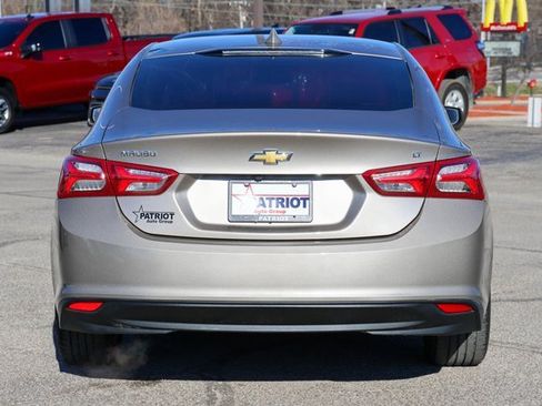 Used 2022 Chevrolet Malibu LT image 4