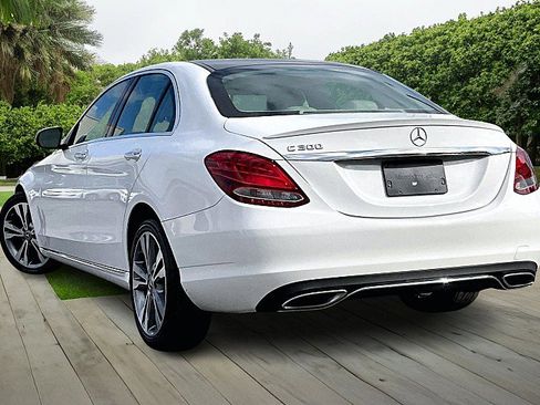 Used 2018 Mercedes-Benz C 300 Sedan w/ Premium Package image 12