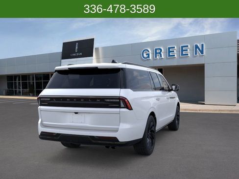 New 2026 Lincoln Navigator L Reserve w/ Jet Appearance Package AWD/4WD image 8