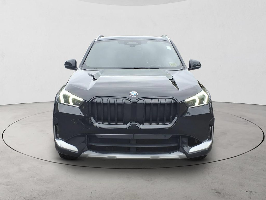 Used 2023 BMW X1 xDrive28i w/ Convenience Package AWD/4WD image 2