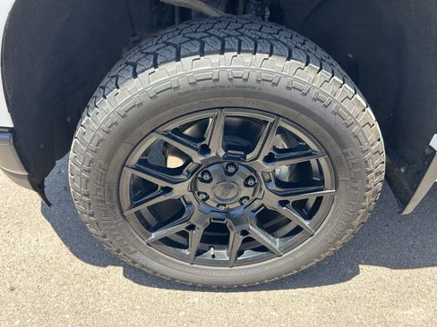 Used 2021 Chevrolet Silverado 1500 W/T w/ WT Fleet Convenience Package AWD/4WD image 8