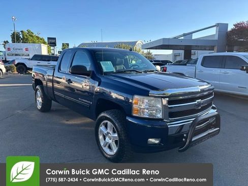Used 2009 Chevrolet Silverado 1500 LT w/ All Star Package AWD/4WD image 4