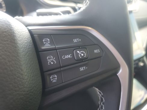 New 2026 Jeep Grand Cherokee Laredo RWD image 14
