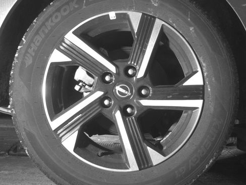 Used 2025 Nissan Sentra SV FWD image 15