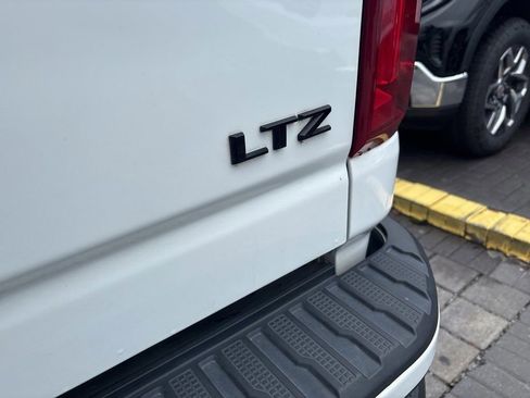 Used 2023 Chevrolet Silverado 2500 LTZ w/ LTZ Plus Package image 7