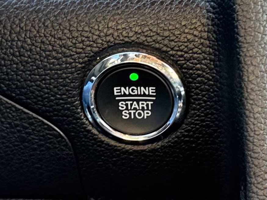 Used 2017 Lincoln Navigator Select AWD/4WD image 17
