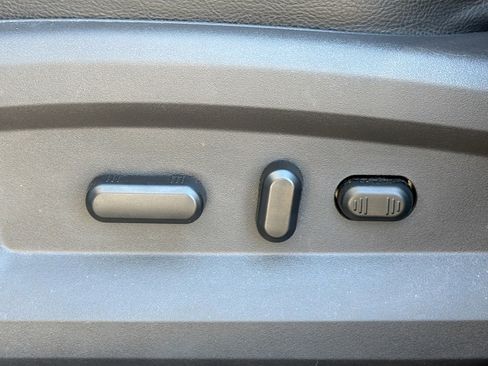 Used 2014 Lincoln MKX Base w/ Equipment Group 101A image 26