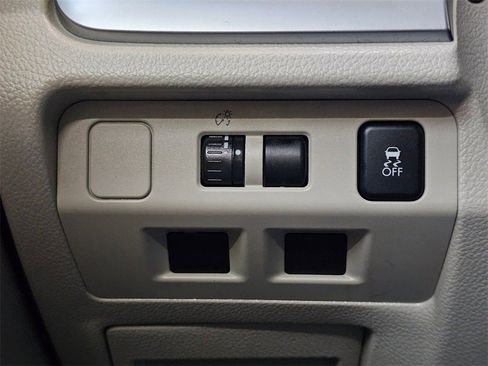 Used 2014 Subaru Crosstrek 2.0i Premium image 31