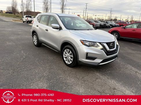 Certified 2020 Nissan Rogue S image 4