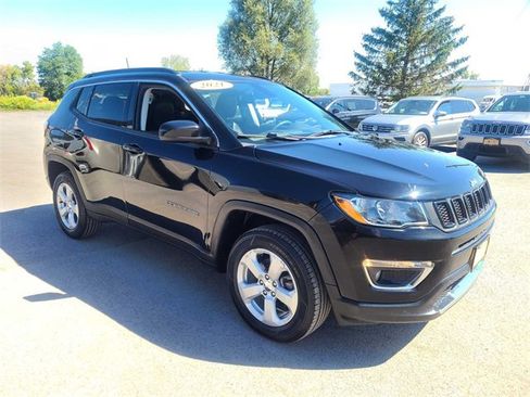 Used 2021 Jeep Compass Latitude image 4
