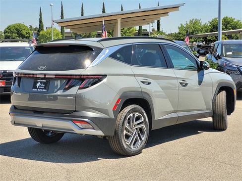 New 2025 Hyundai Tucson Limited image 4