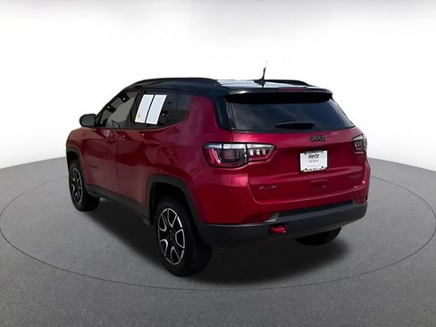 Used 2025 Jeep Compass Trailhawk AWD/4WD image 10