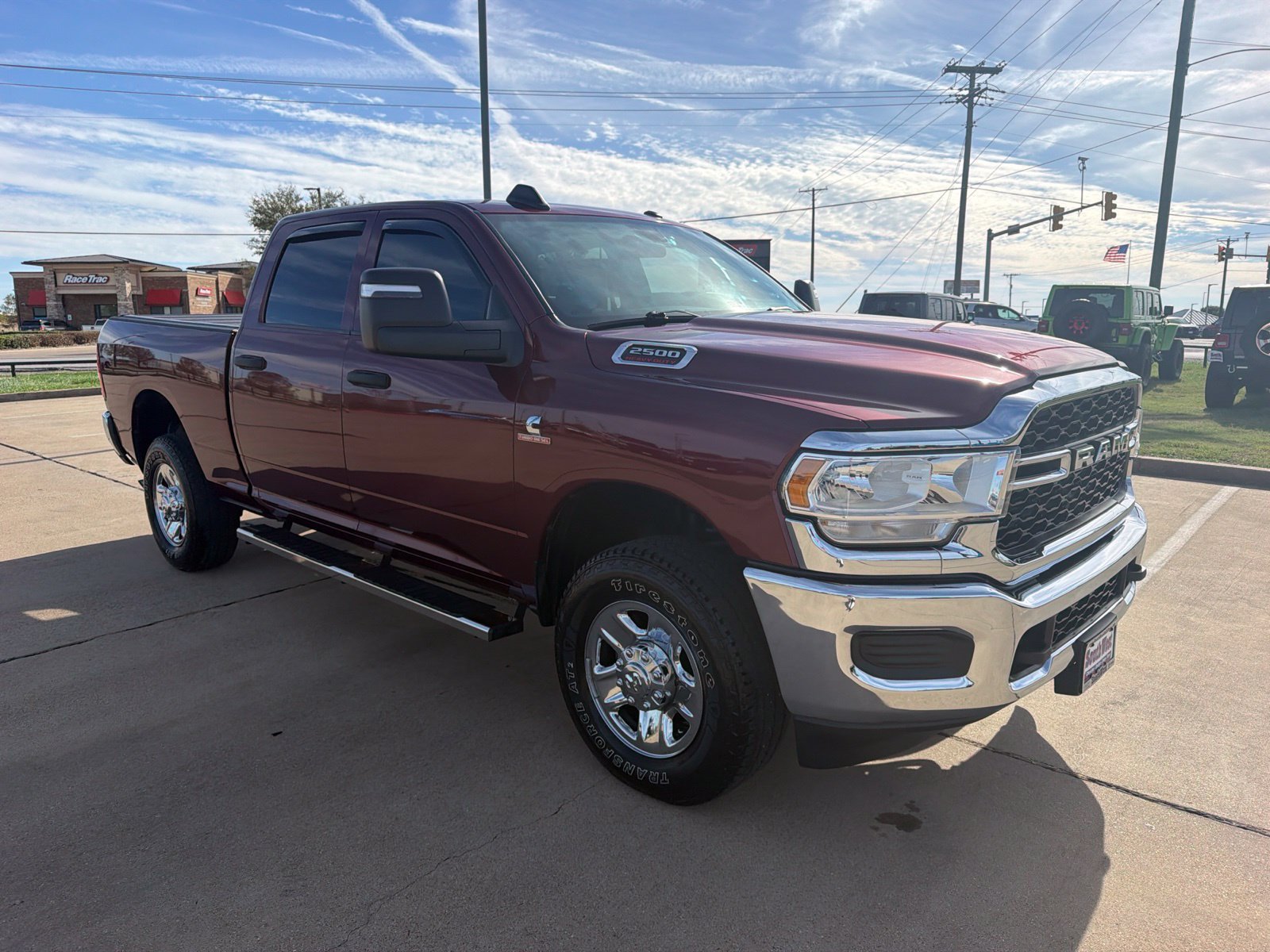 Used 2024 RAM 2500 Tradesman w/ Chrome Appearance Group AWD/4WD image 3