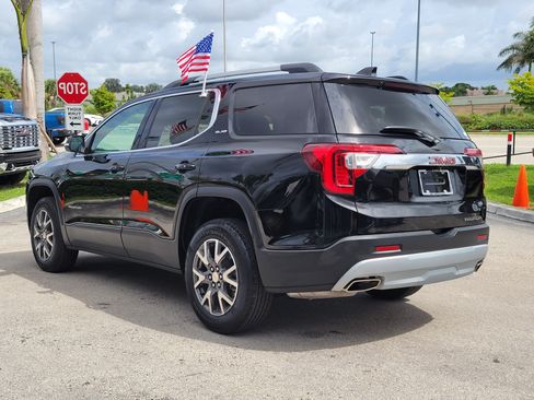 Used 2023 GMC Acadia SLE w/ Driver Convenience Package FWD image 6
