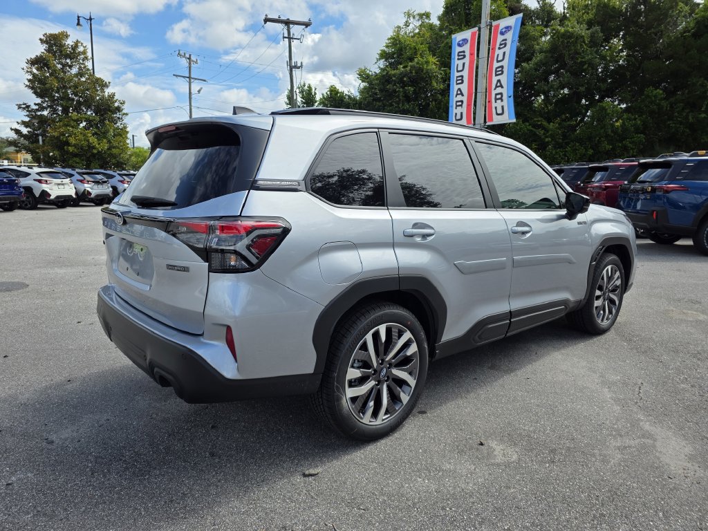 New 2026 Subaru Forester Touring AWD/4WD image 3