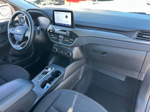 Used 2025 Ford Escape Active AWD/4WD image 33