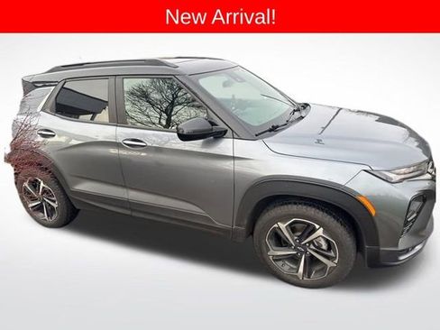Used 2021 Chevrolet TrailBlazer RS w/ Sun and Liftgate Package image 1