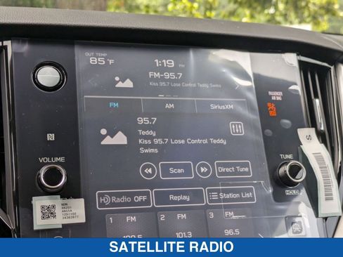 Certified 2025 Subaru Legacy Premium image 21