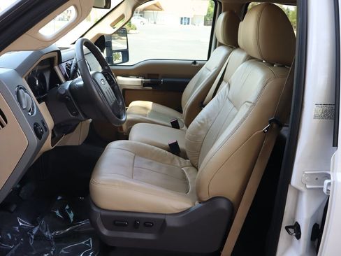 Used 2011 Ford F350 Lariat w/ Lariat Ultimate Pkg AWD/4WD image 19